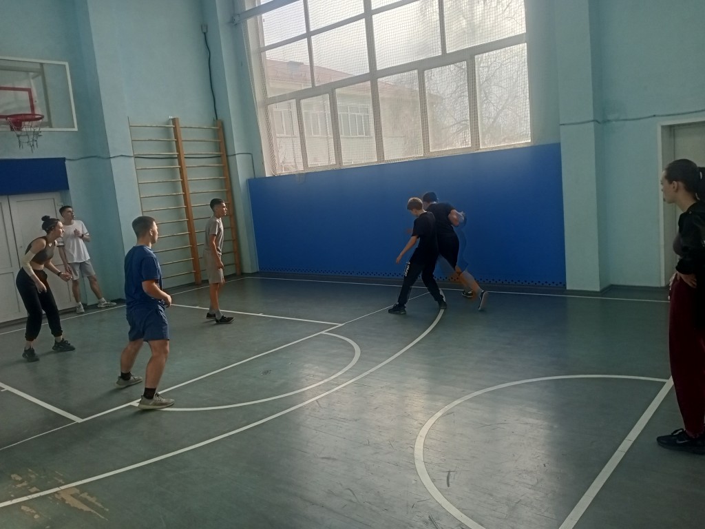 Школьные Спортивно-массовые соревнования по стритболу. 28