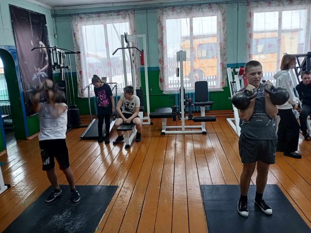 Районные соревнование по "Гиревому спорту" и "Русским шашкам" 8