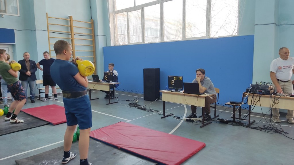 Открытый турнир по гиревому спорту на призы заслуженного учителя РСФСР Иваницкого А.А. 65